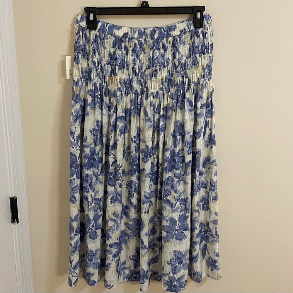 NWT a.n.a Kiara Cream and Blue Floral A-Line Skirt Smocked Waist Various Sizes - Picture 5 of 9